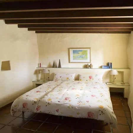 Villa Sleeps 4 Pool Wifi